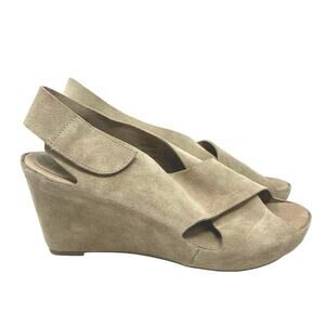 Johnston & Murphy tan suede wedge sandal size 10
